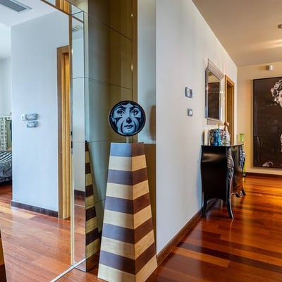 Rental of a stylish 2-room apartment, 90 m², New Belgrade area, Savograd Residence, Serbia